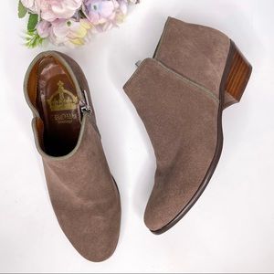 Crown Vintage Tabitha Low Tan Suede Booties